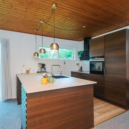 6 Person In Blåvand