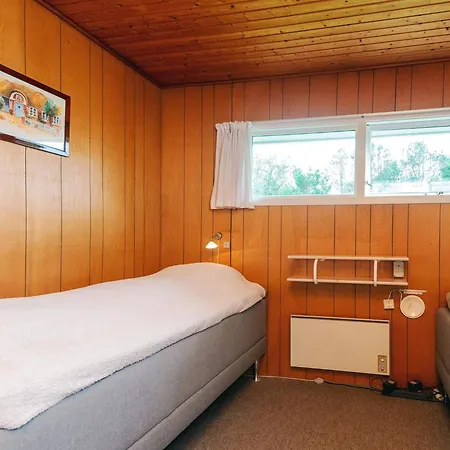 6 Person In Blåvand